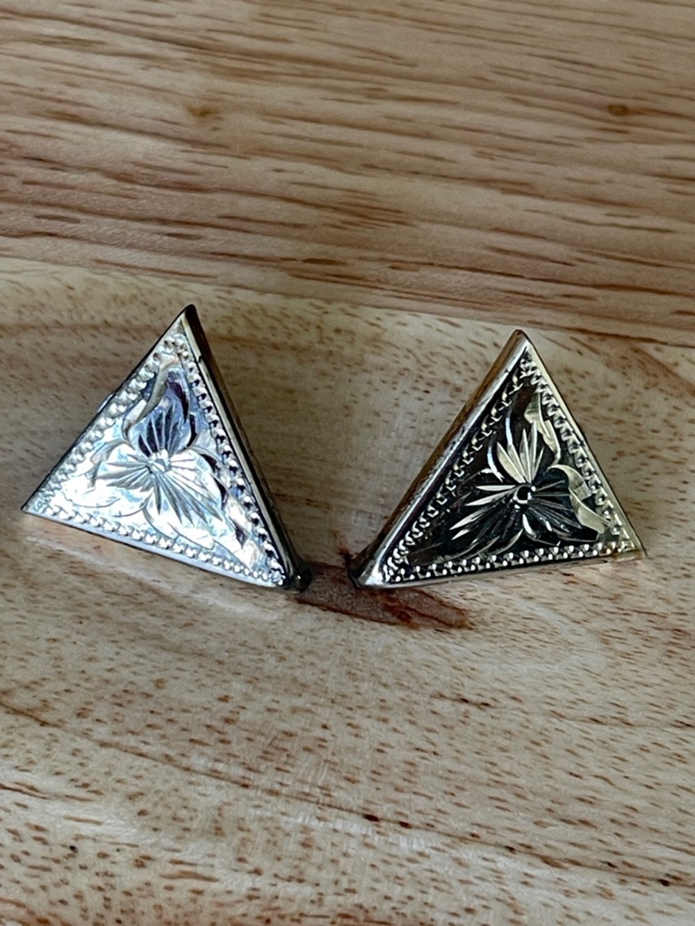 Sterling Silver Vintage Triangle Set - Collar Tips.